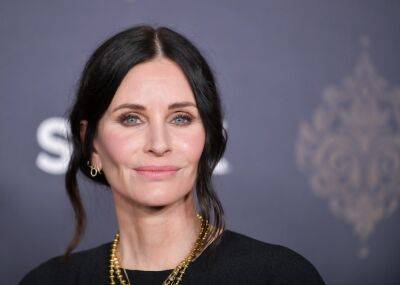 Courteney Cox Opens Up About Using Facial Fillers: ‘I Think I Messed Up’ - etcanada.com