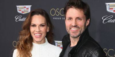 Hilary Swank Welcomes Twin Babies With Husband Philip Schneider - See The Reveal Photo! - www.justjared.com