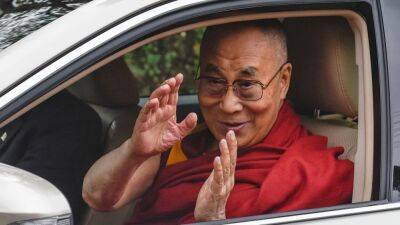 Dalai Lama Issues Apology After Asking a Child to Suck His Tongue - www.etonline.com - China - India - Indiana - region Tibet