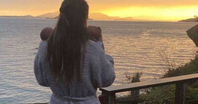 Hilary Swank, 48, announces birth of twins in touching Instagram post - www.msn.com - county Stone - state Alaska