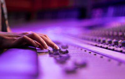 Report calls out “pitifully low” numbers of women and non-binary people in technical roles in music industry - www.nme.com - Tennessee