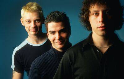Kelly Jones still dreams about late Stereophonics drummer Stuart Cable “at least five times a week” - www.nme.com