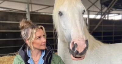 Helen Skelton shares honest and cheeky response to being back on TV after setback and 'spitting' horror - www.manchestereveningnews.co.uk - Manchester