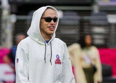 Pete Davidson Sets Record Straight About His Penis Size: ‘It’s Not Too Big Or Too Small’ - etcanada.com - Canada