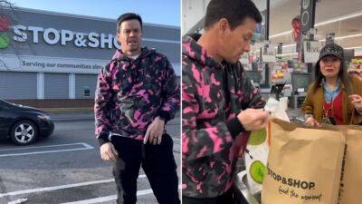 Mark Wahlberg bags groceries at hometown market where he held first job - www.foxnews.com - state Massachusets