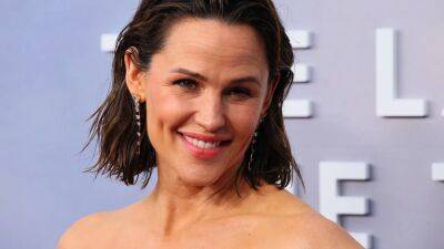Jennifer Garner’s Kids Want You to Find Your Own Mom - www.glamour.com