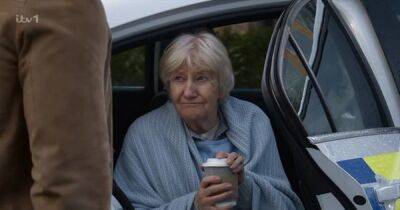 Coronation Street star's mum makes soap appearance amid murder plot - www.ok.co.uk - county Dunn
