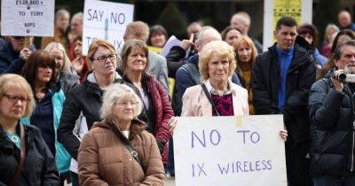 Residents protest against 'cynical' communications firm which has erected hundreds of masts without having to get planning permission - www.manchestereveningnews.co.uk - Manchester - city Bolton