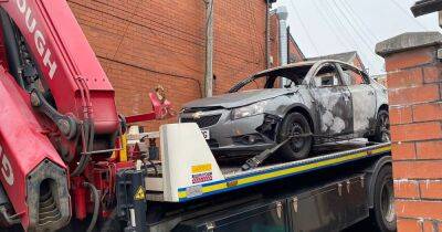 Police probe series of SIX 'linked' and 'targeted' arson attacks in a single shocking HOUR of violence - www.manchestereveningnews.co.uk - Manchester