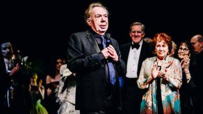 Andrew Lloyd Webber Honors Late Son at Final 'Phantom of the Opera' Broadway Performance - www.etonline.com
