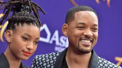 Will Smith Is a Proud Dad At Daughter Willow's Coachella Performance - www.etonline.com - Paris