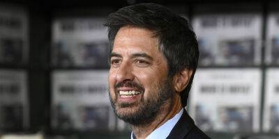 Ray Romano Reveals He Underwent Heart Surgery for 90% Blockage in His Artery - www.justjared.com