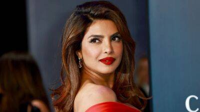 Priyanka Chopra Is A Red-Carpet Bombshell In Vivienne Westwood Corsetry - www.glamour.com - London - New York - city Milan