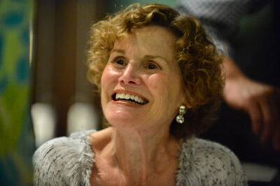 Judy Blume Says Book Banning In US “Worse Than 1980s – It’s Become Political” - deadline.com - London - USA - Florida - county Martin