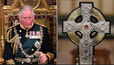 King Charles' coronation cross will include fragments believed to be from Jesus' crucifixion - www.foxnews.com - Vatican