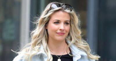 Pregnant Gemma Atkinson shows off growing baby bump as she leaves Steph's Packed lunch - www.ok.co.uk