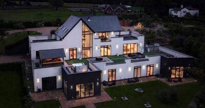 Brand new £2.5m Hollywood-style home near Greater Manchester with cinema, gym and huge 2-acre plot - www.manchestereveningnews.co.uk - Hollywood - Manchester - county Cheshire