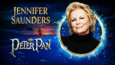 ‘Absolutely Fabulous’ Star Jennifer Saunders To Play Captain Hook In ‘Peter Pan’ Pantomime At London Palladium - deadline.com - Britain - France - county Jack - county Saunders