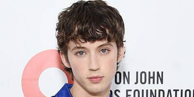 Troye Sivan Opens Up About His Upcoming Album, Processing a Breakup, Queer Representation & His Viral Home Tour in 'Elle' Interview - www.justjared.com