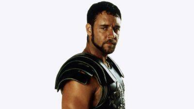 Russell Crowe Considered Walking Away From ‘Gladiator’ As He Thought First Script Was “Absolute Rubbish” - deadline.com