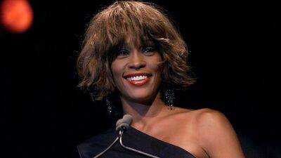 How Did Whitney Houston Die? She Was Found With ‘Water in Her Lungs’ Hours Before She Was Set to Perform - stylecaster.com - New Jersey - Houston