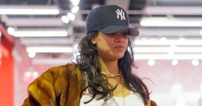 Pregnant Rihanna shows off her blossoming baby bump on LA shopping trip - www.ok.co.uk - New York - USA - New York - Barbados