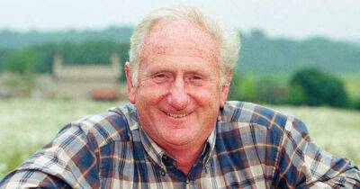 Royle Family and Emmerdale actor Peter Martin dies aged 82 - www.msn.com - county Reynolds