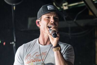 Granger Smith Gets Candid About Financial Fears And Doing Right By His Band After Retirement - etcanada.com - Canada - Smith