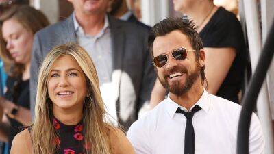 Jennifer Aniston and Justin Theroux Met up for Dinner With Jason Bateman - www.glamour.com - city Sandler