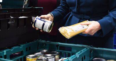 Kettle boxes, queues outside the door and eating cold beans - crisis at food banks as demand reaches record high - www.manchestereveningnews.co.uk - Manchester
