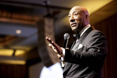 Byron Allen Takes Upfront Stage To Tout Investment In Streaming Service Local Now, Deep Bench Of Daytime Court Shows, Expansion Of Black Multiplatform Network TheGrio & More - deadline.com - Beyond