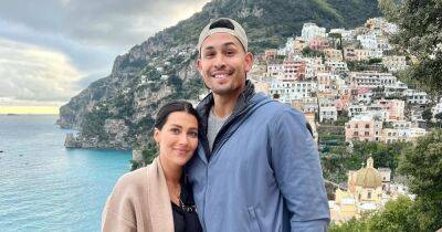 ‘Bachelor in Paradise’ Stars Becca Kufrin and Thomas Jacobs Are Expecting Their 1st Child Together - www.usmagazine.com - Minnesota - California - Mexico