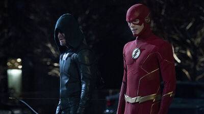 ‘The Flash’: Stephen Amell On Returning As The Green Arrow To Send Off The Arrowverse – Q&A - deadline.com