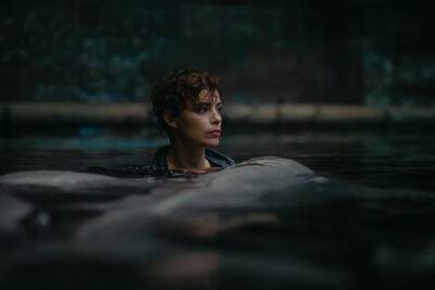Netflix Sets Xavier Gens’ Genre Movie Set in Paris’ Seine, Starring Berenice Bejo as Next French Film Original (EXCLUSIVE) - variety.com - France - Paris