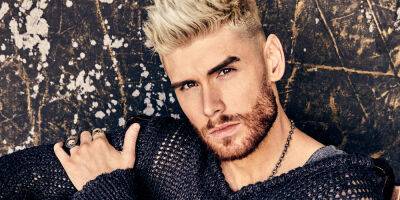 Get to Know 'Build a Boat' Singer & 'American Idol' Star Colton Dixon With These 10 Fun Facts! (Exclusive) - www.justjared.com - USA - Nashville - city Athens