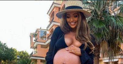 Pregnant Charlotte Dawson says 'I'm aware' as she responds to backlash while cradling bare baby bump in bikini - www.manchestereveningnews.co.uk - Manchester - county Dawson