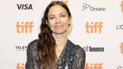 Justine Bateman feels 'sad' for younger women who feel they need plastic surgery - www.foxnews.com - Australia - county Guthrie