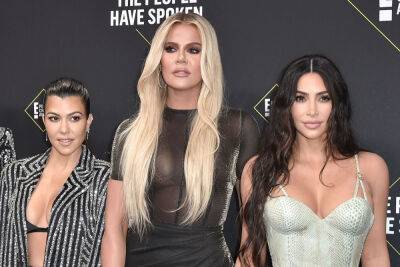 Kim Kardashian Apologizes To Khloé And Kourtney For Wearing A Fur Coat Once Deemed ‘Embarrassing’ - etcanada.com - Chicago - Japan - Tokyo