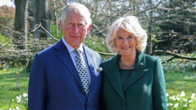 King Charles III's Coronation Invitation Confirms 'Queen Camilla's New Royal Title - www.etonline.com - Britain - London