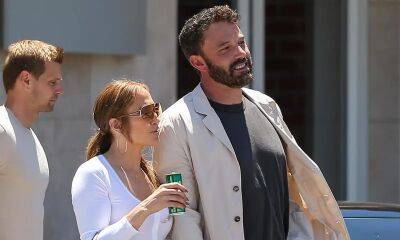 Jennifer Lopez and Ben Affleck enjoy steak and pasta at intimate family dinner with kids - us.hola.com - California - Italy - state Massachusets