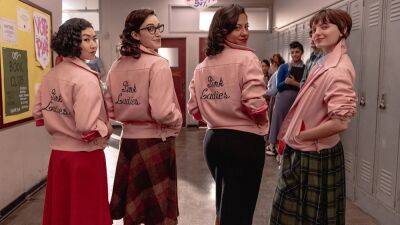 'Rise of the Pink Ladies' Cast on How the Prequel Series Expands the 'Grease' Universe (Exclusive) - www.etonline.com - city Sandy
