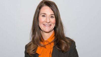 Melinda Gates Shares First Photo Holding Her Newborn Grandchild: 'There Is Nothing Quite Like' It - www.etonline.com - France