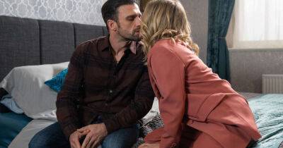 Sarah's secret liaison with Damon exposed in Corrie as she is caught - www.msn.com
