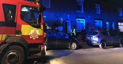 "The kitchen was up in flames" - Three siblings taken to hospital following dramatic house fire rescue - www.manchestereveningnews.co.uk - county Oldham