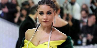 Ariana DeBose Brightens Up The Met Gala 2023 Red Carpet In a Yellow Gown - www.justjared.com - New York