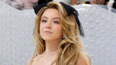 Sydney Sweeney Was Giving Big Bow Energy at the 2023 Met Gala - www.glamour.com