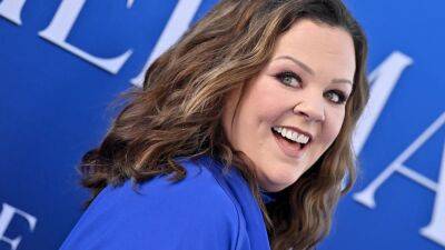 Melissa McCarthy Brought Her Teenage Daughters to 'The Little Mermaid' Premiere - www.glamour.com - Los Angeles
