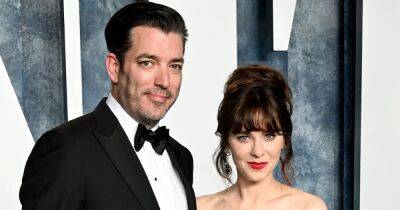 Jonathan Scott Jokes About Feeling ‘Pressure’ to Propose to Girlfriend Zooey Deschanel After Nearly 4 Years: ‘We’ll Get There’ - www.usmagazine.com - New York - Canada