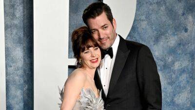 Jonathan Scott on His and Zooey Deschanel's Blended Family and 'No BS Policy' (Exclusive) - www.etonline.com