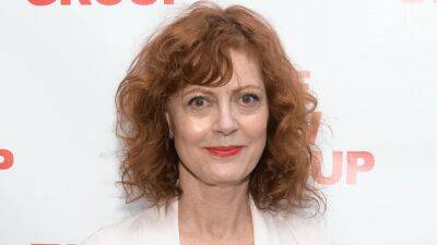 Susan Sarandon Arrested While Protesting for Minimum Wage Increases for Tipped Workers - www.etonline.com - USA - city Albany